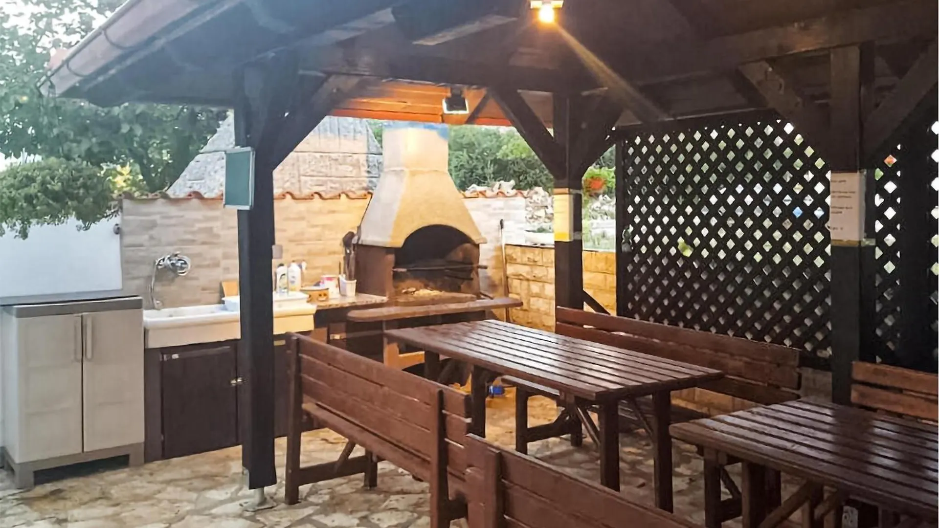 2 Bedroom Cozy Apartment In Biograd Biograd Na Moru