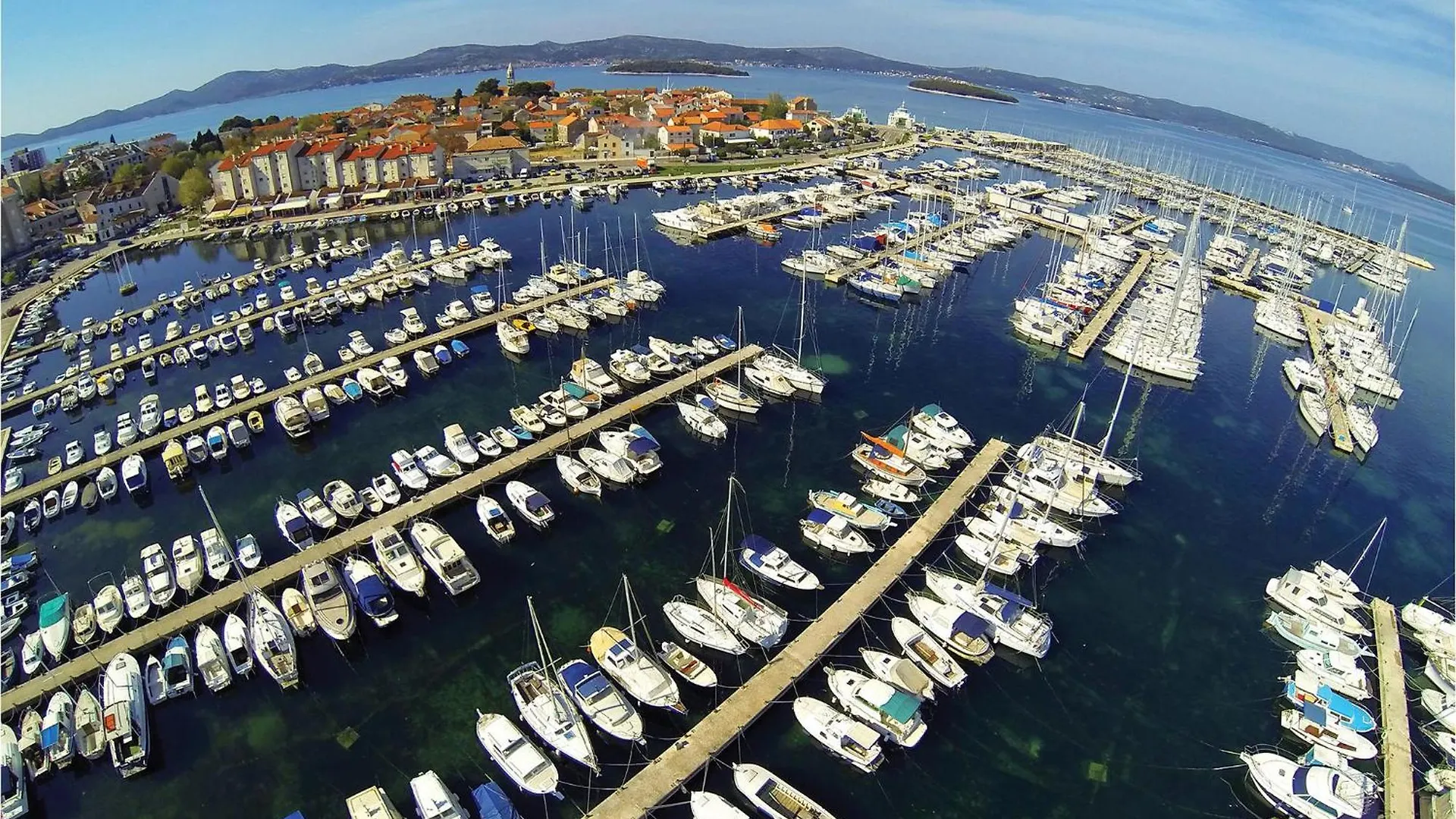 2 Bedroom Cozy Apartment In Biograd Biograd Na Moru